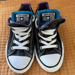 NWOT Youth Sz 1 Converse Sneakers